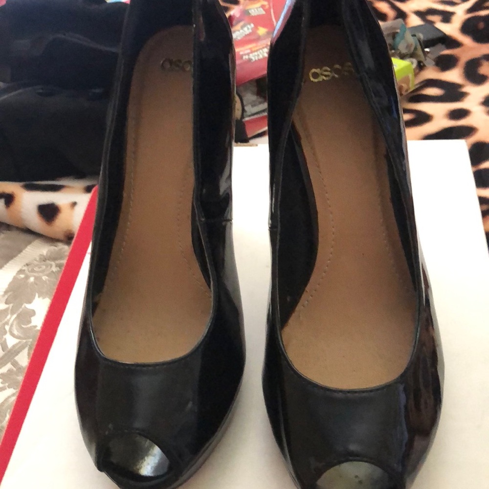 Black heels